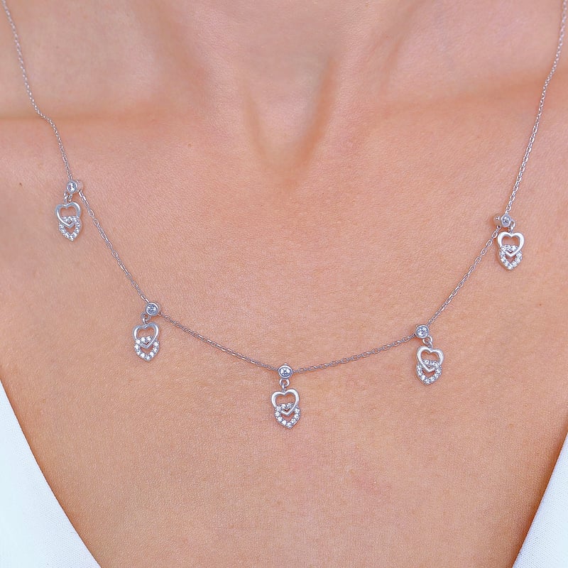 Işıltılı Kalpler Choker Gümüş Şans Kolye