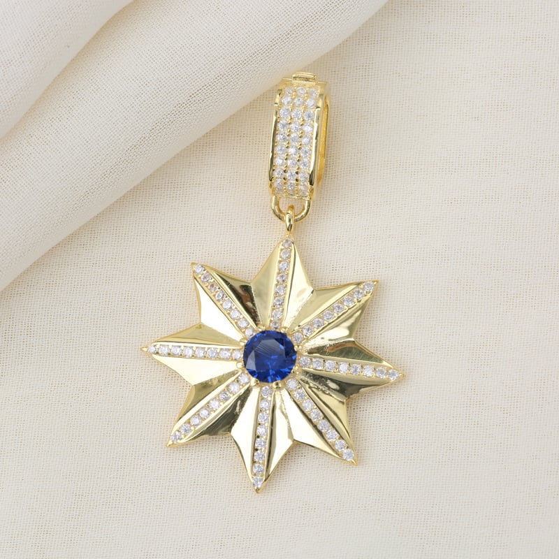 isiltili-soyut-evren-gumus-charm-kolye-731be9.jpg