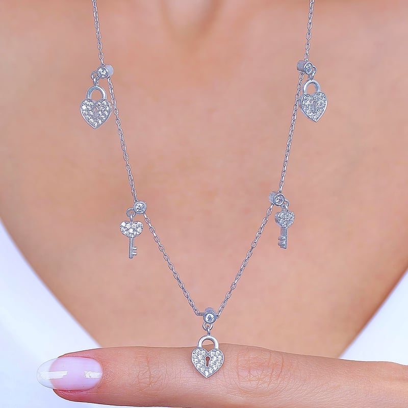 Kalp Anahtarı Choker Gümüş Şans Kolye