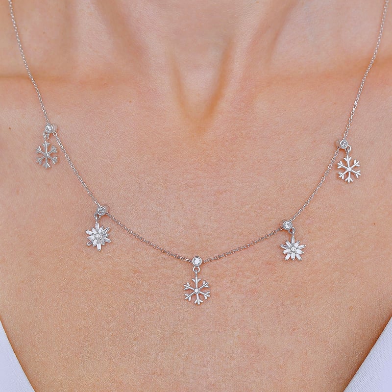 Kış Dansı Choker Gümüş Şans Kolye