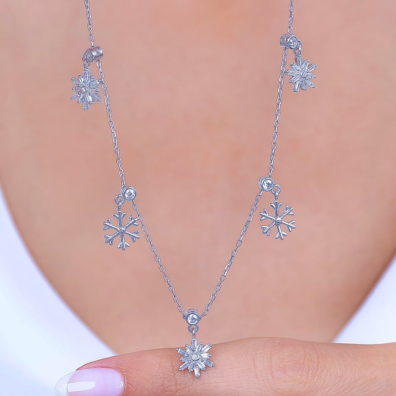Kristal Parıltısı Choker Gümüş Şans Kolye