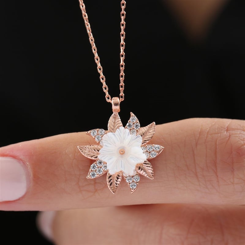 Kristal Taşlı Manolya Çiçeği Rose Renk Flowers Gümüş Kolye