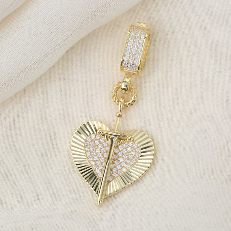 lazer-islemeli-kalp-yemini-gumus-charm-5-4ed2.jpg