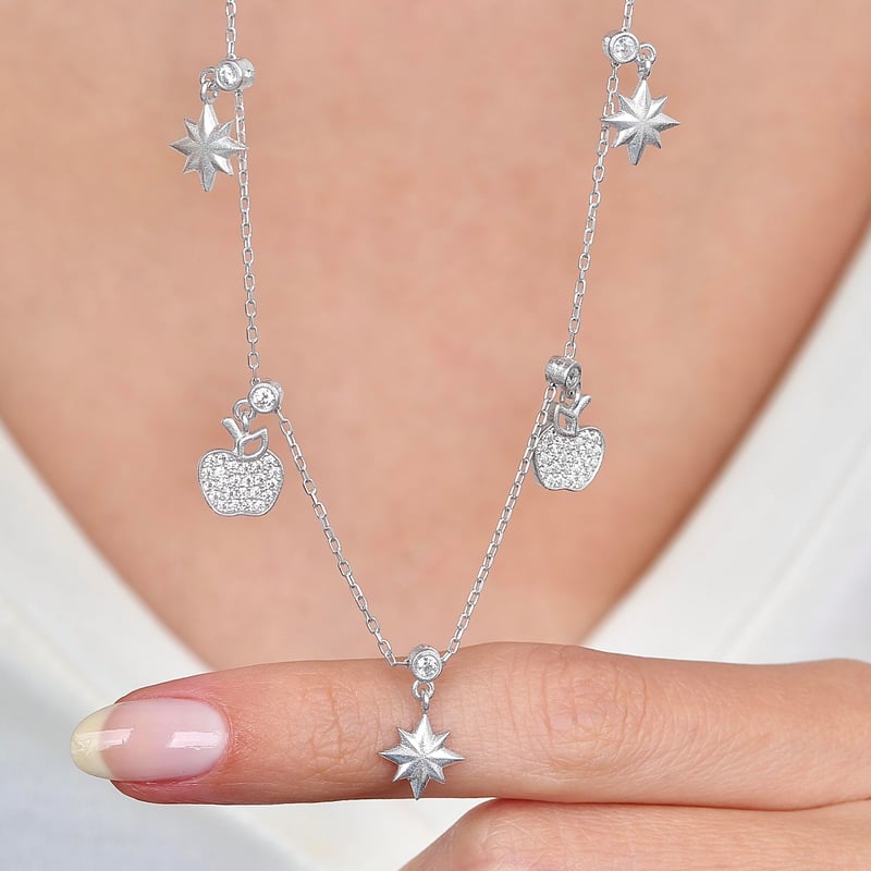 Parıltılı Elmalar Choker Gümüş Şans Kolye