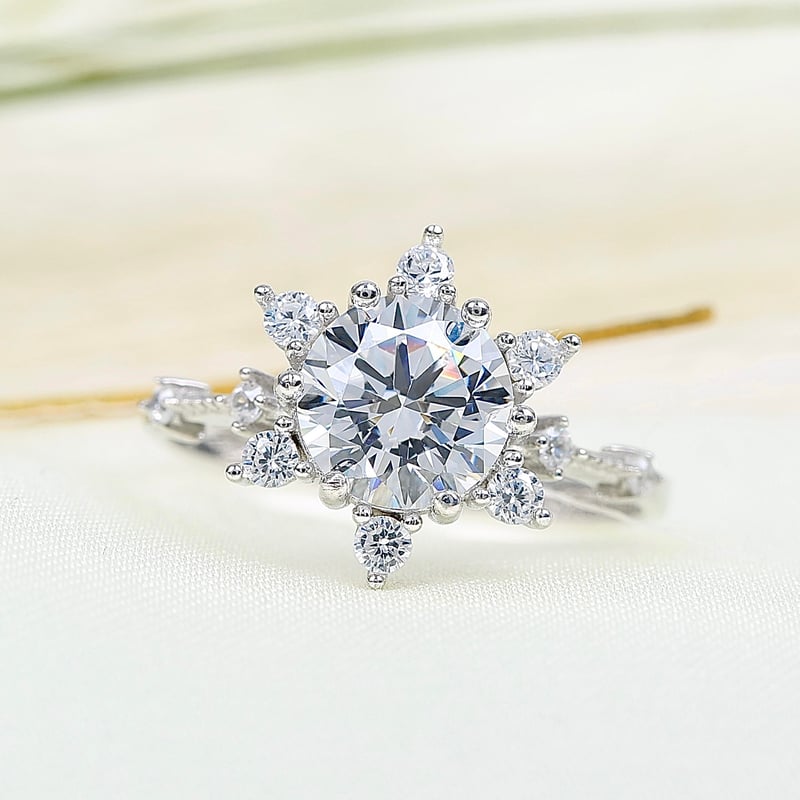 Pırlanta Montür Aşk Güneşi Gümüş Yüzük