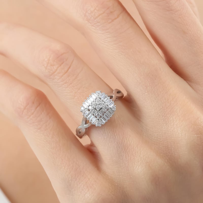 Pırlanta Montür Baget İmzası Gümüş Yüzük