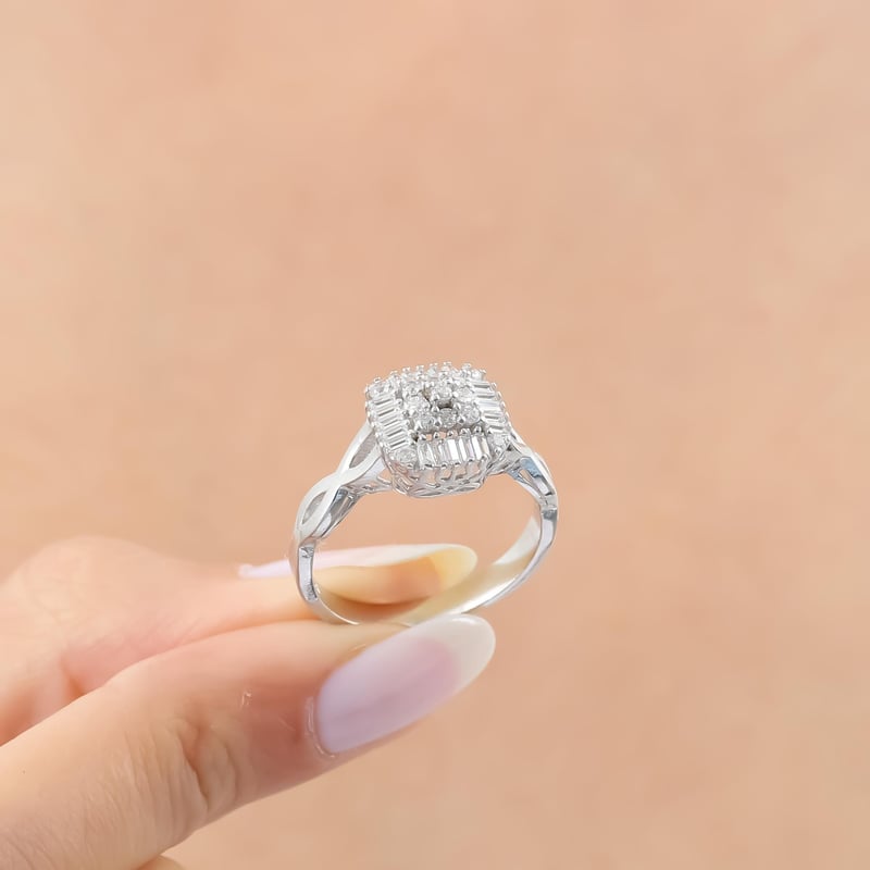 Pırlanta Montür Baget İmzası Gümüş Yüzük