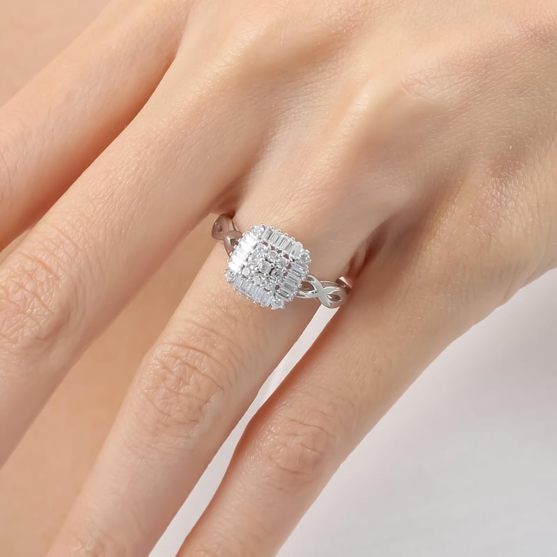 Pırlanta Montür Baget İmzası Gümüş Yüzük