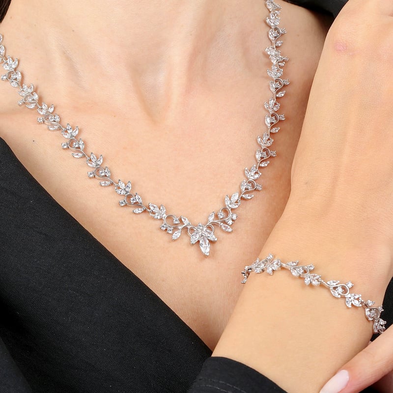 Pırlanta Montür Full Taşlı Aşk Bestesi Gümüş Su Yolu Set