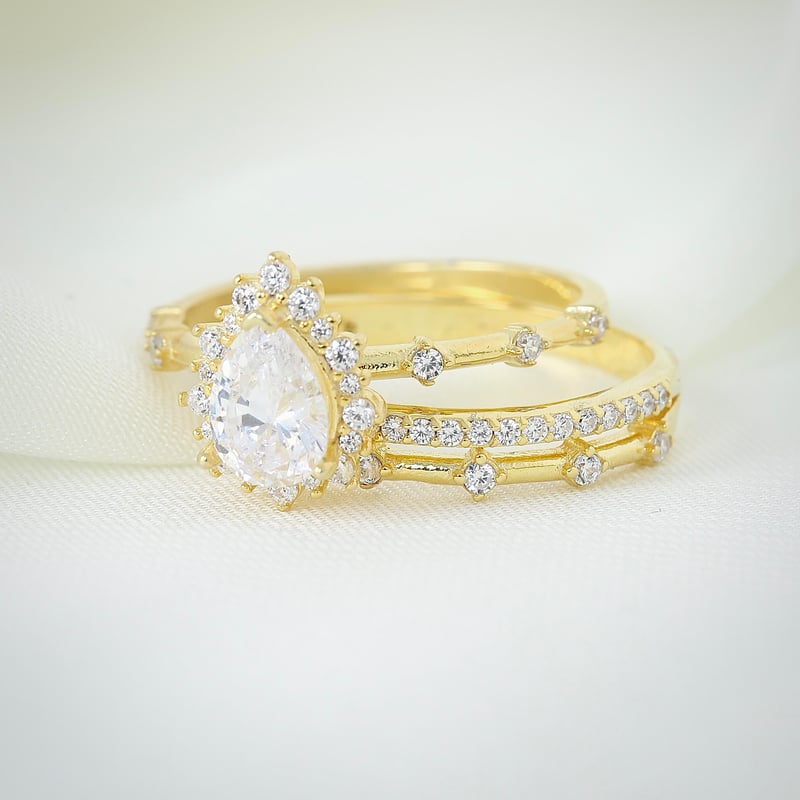 Pırlanta Montür Gold Renk Prenses Işıltısı Tween Gümüş Yüzük