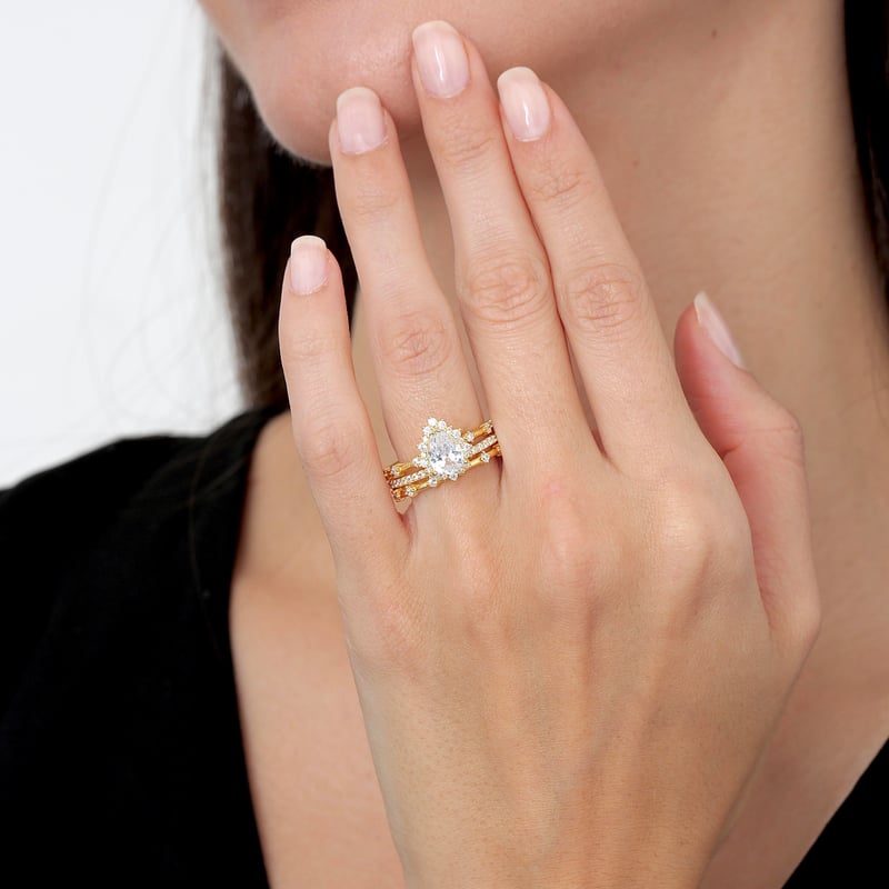 Pırlanta Montür Gold Renk Prenses Işıltısı Tween Gümüş Yüzük