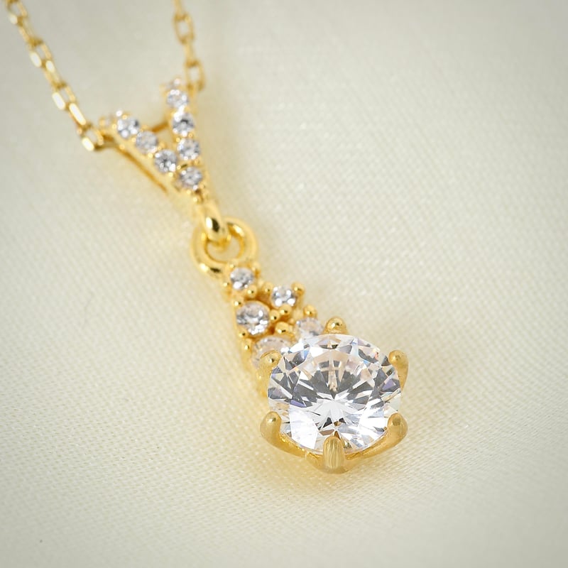 Pırlanta Montür Gold Renk Prenses Masalı Gümüş Kolye