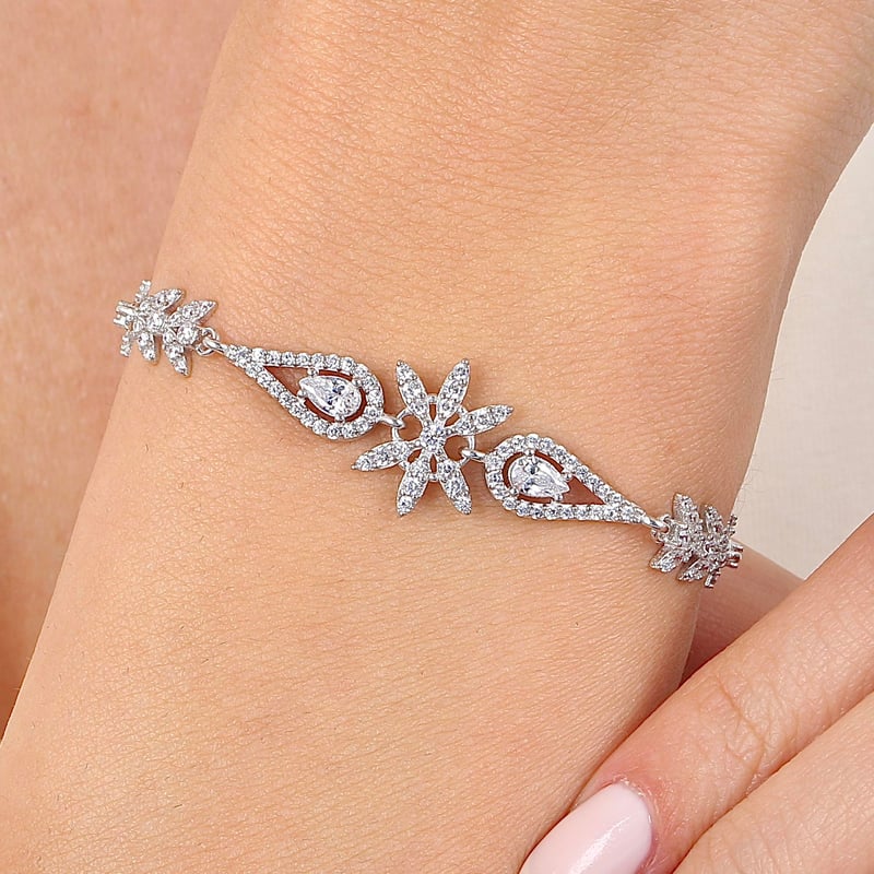 Pırlanta Montür Mini Tutkulu Damlalar Gümüş Bileklik