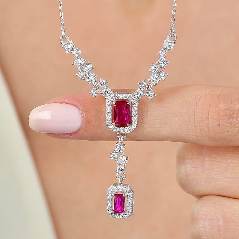 Pırlanta Montür Mutluluk Işıltısı Sentetik Yakut Gümüş Kolye