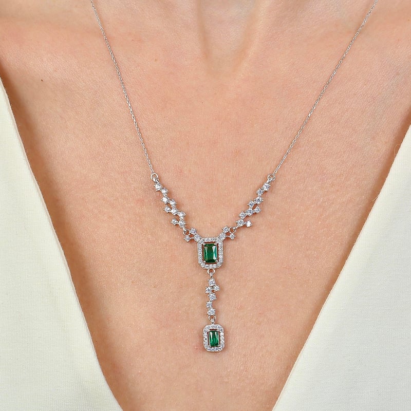 Pırlanta Montür Mutluluk Işıltısı Sentetik Zümrüt Gümüş Kolye