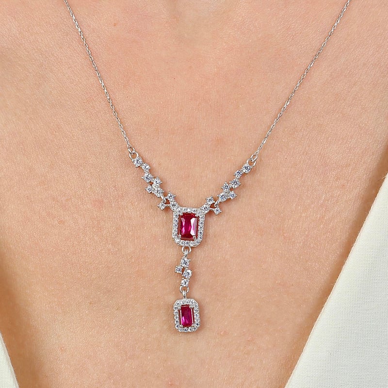 Pırlanta Montür Mutluluk Işıltısı Sentetik Yakut Gümüş Kolye