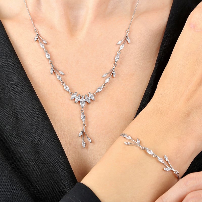 Pırlanta Montür Mutluluk Masalı Gümüş Su Yolu Set