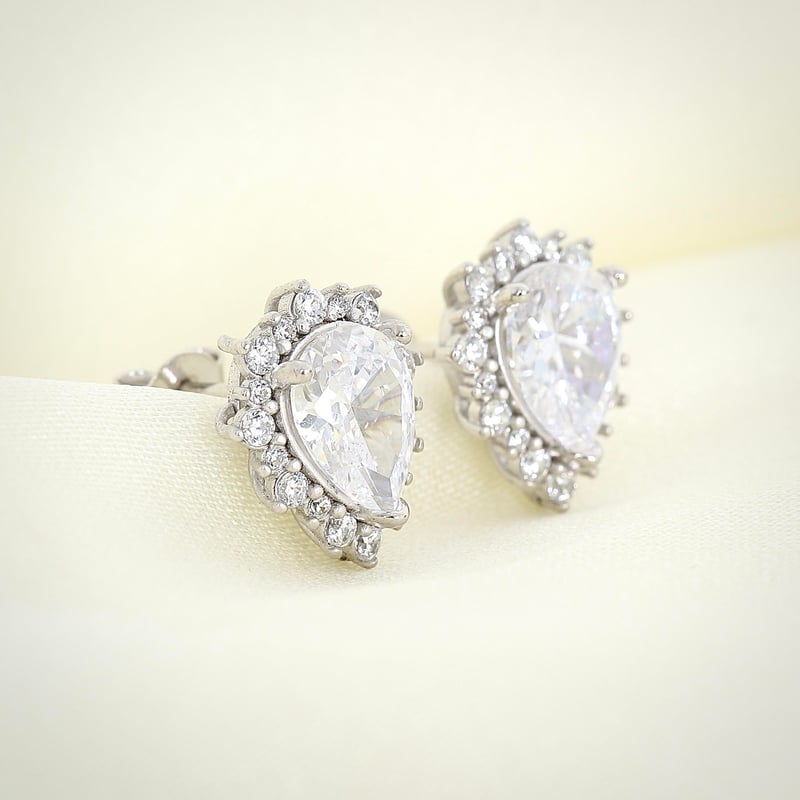 Pırlanta Montür Prenses Işıltısı Gümüş Küpe