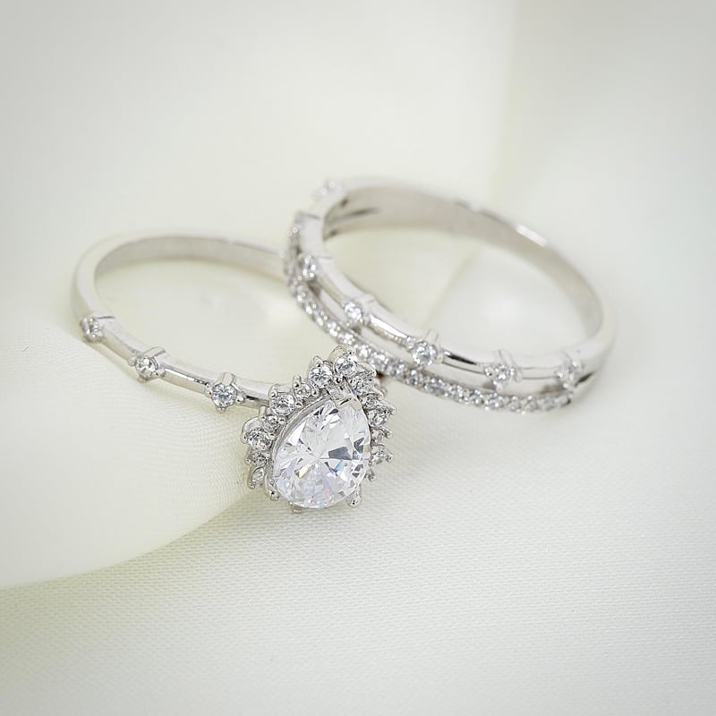 Pırlanta Montür Prenses Işıltısı Tween Gümüş Yüzük