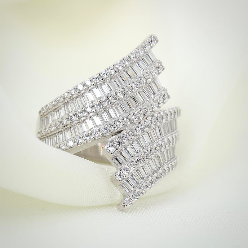 Pırlanta Montür Tutku Düğümü Sarmal Gümüş Yüzük