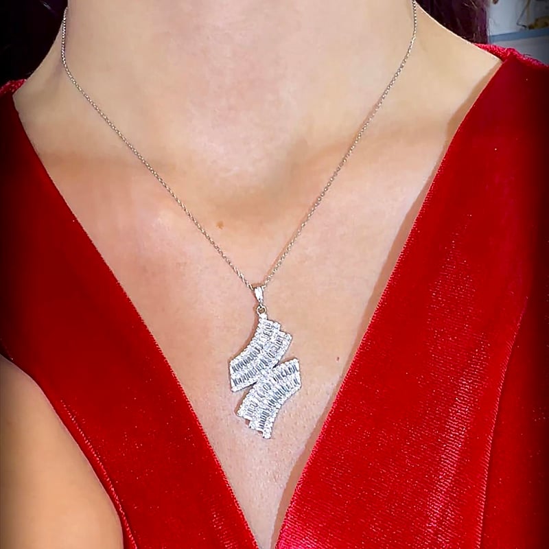 Pırlanta Montür Tutku Düğümü Sarmal Gümüş Kolye