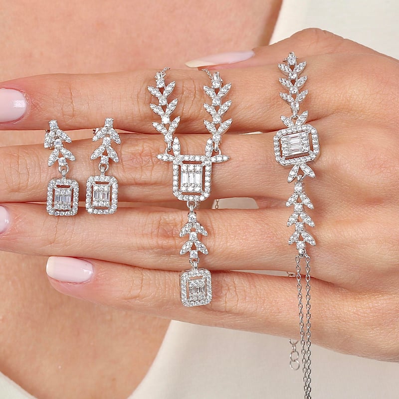 Pırlanta Montür Tutku Işıltısı Baget Gümüş Üçlü Set