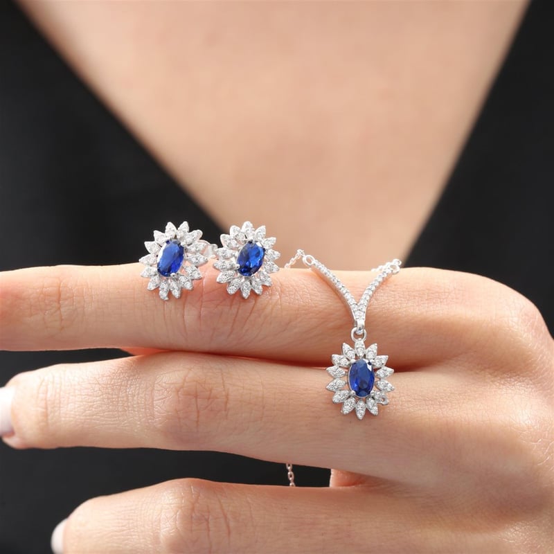 Pırlanta Montür Vega Yıldızı Sentetik Safir Zarafet Mührü Gümüş Mini Set