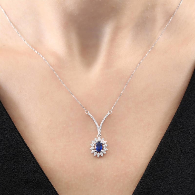 Pırlanta Montür Vega Yıldızı Sentetik Safir Zarafet Mührü Gümüş Kolye