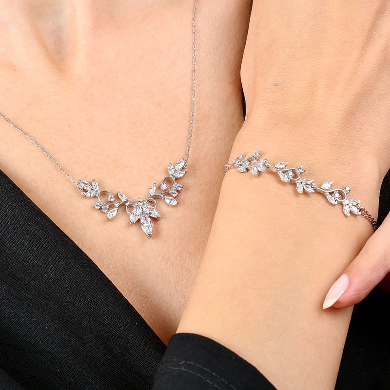 Pırlanta Montür Zarif Aşk Bestesi Gümüş Su Yolu Set