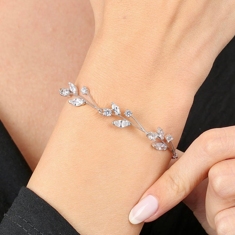 Pırlanta Montür Zarif Sevgi Buketi Gümüş Su Yolu Set