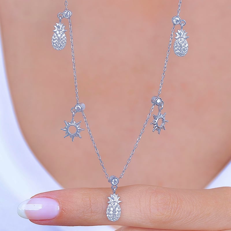 Tropikal Işıltı Choker Gümüş Şans Kolye