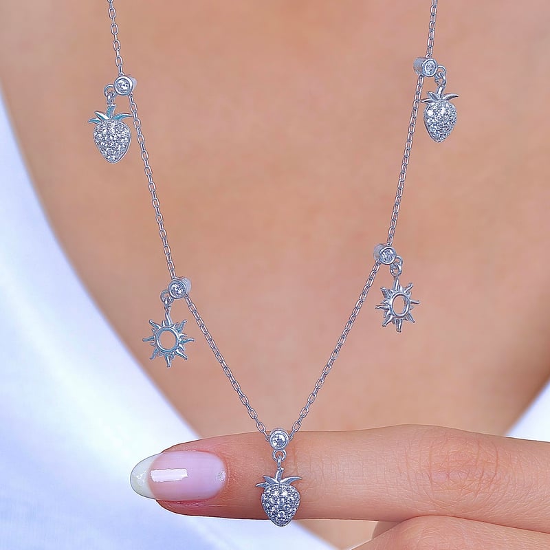 Yaz Çileği Choker Gümüş Şans Kolye