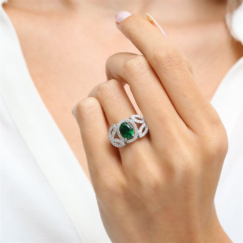 yesil-tasli-ozel-figur-beyaz-renk-gumu-587-91.jpg