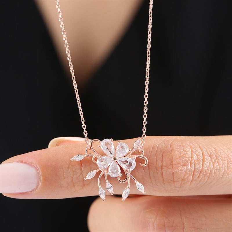 Zarif Gül Rüyası Rose Renk Flowers Gümüş Kolye