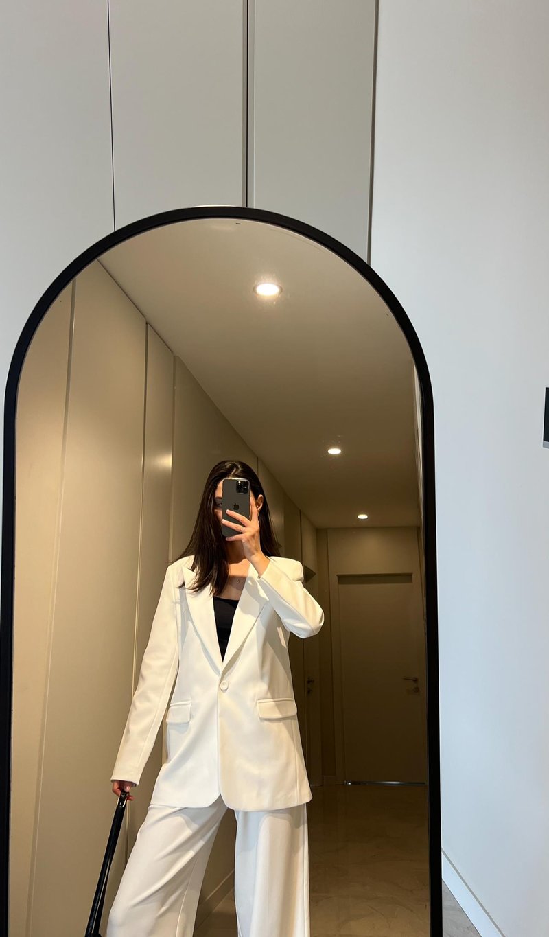 VATKALI BEYAZ OVERSİZED ASTARLI BLAZER CEKET 
