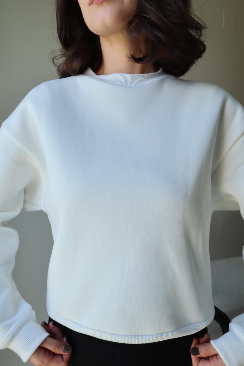 ZR MARKA  BEYAZ SWEATSHIRT