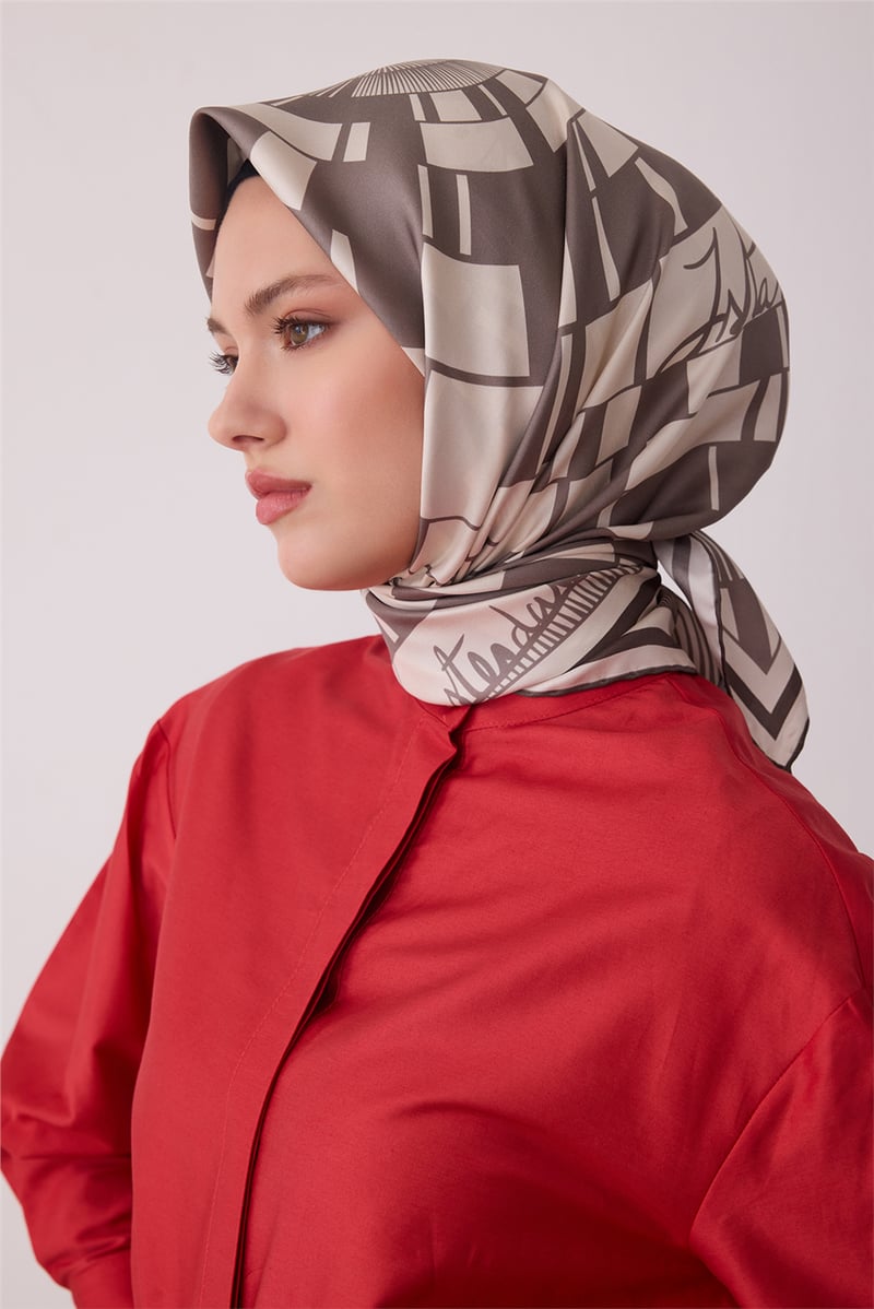 Bej Geometrik Desen %100 Twill İpek Eşarp 4411-86