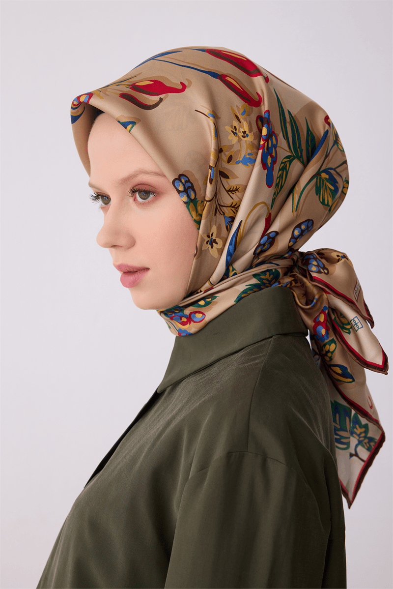 Belli Bej Obje Desen %100 Twill İpek Eşarp 4320-82