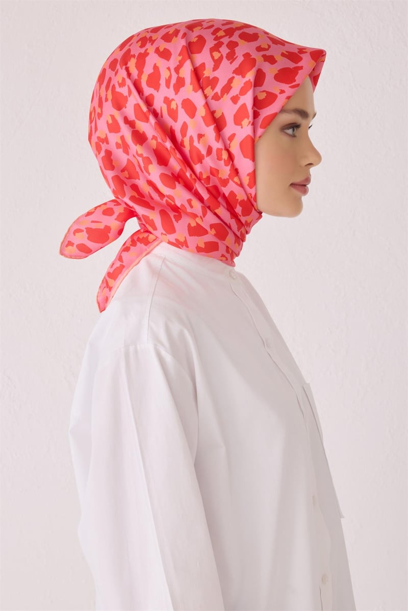 {URUNSEO_TITLE} | BELLI | BELLİ İPEK EŞARP | BELLİ SAF İPEK EŞARP 4042D (T) - 82