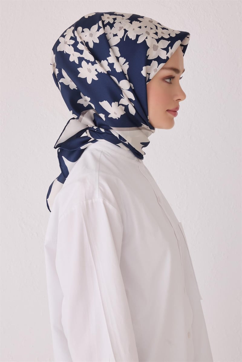 {URUNSEO_TITLE} | BELLI | BELLİ İPEK EŞARP | BELLİ SAF İPEK EŞARP 4044D (T) - 87