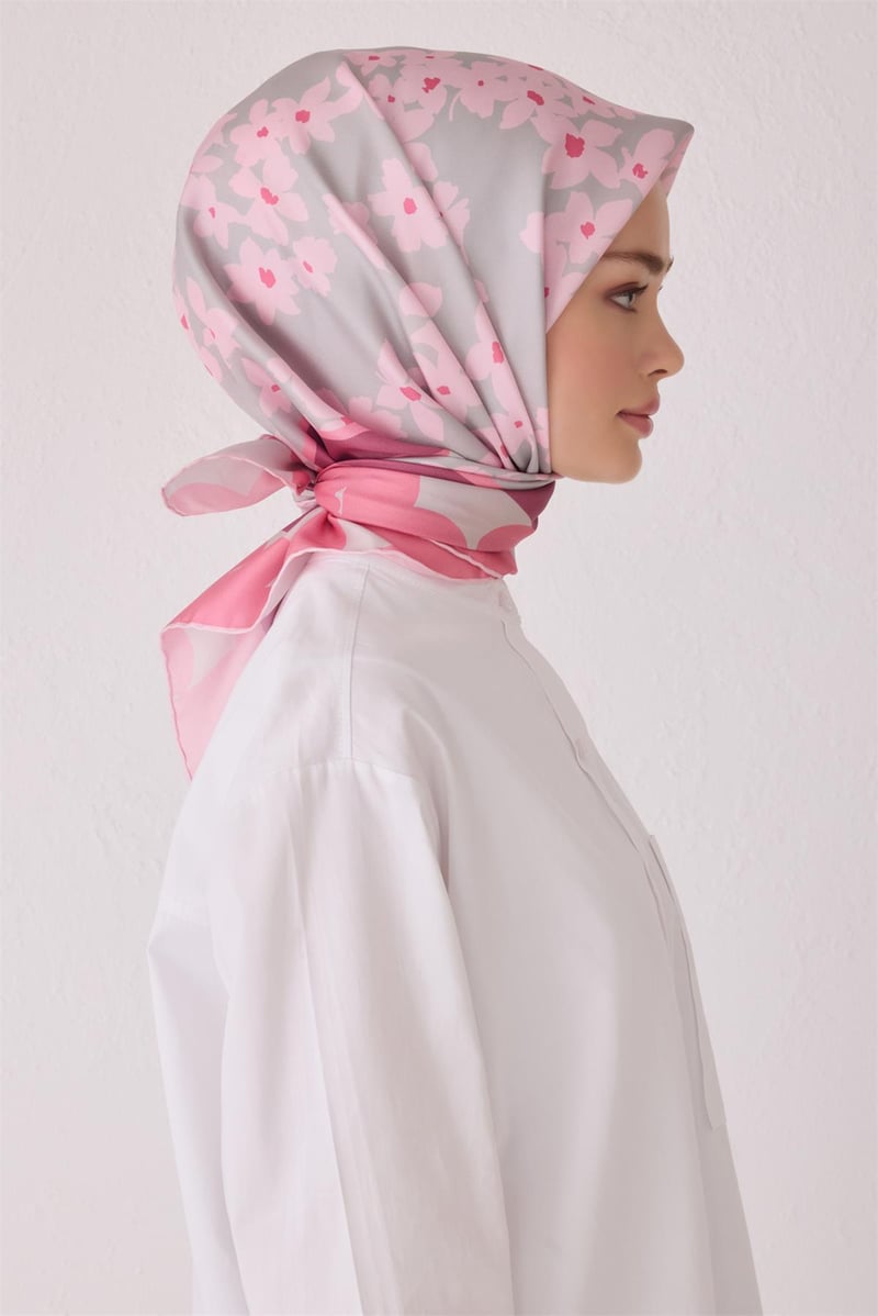{URUNSEO_TITLE} | BELLI | BELLİ İPEK EŞARP | BELLİ SAF İPEK EŞARP 4044D (T) - 32