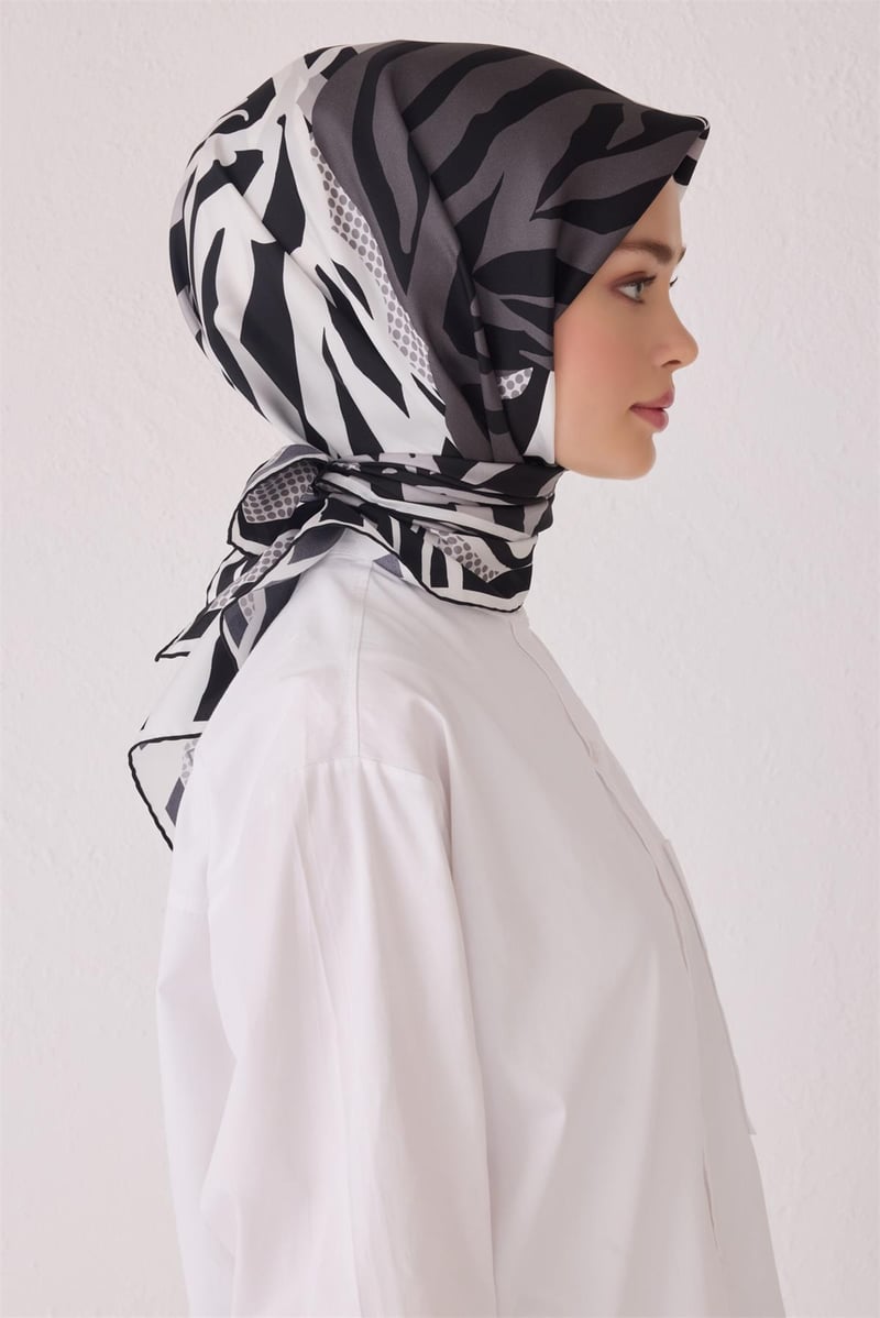 {URUNSEO_TITLE} | BELLI | BELLİ İPEK EŞARP | BELLİ SAF İPEK EŞARP 4047D (T) - 85
