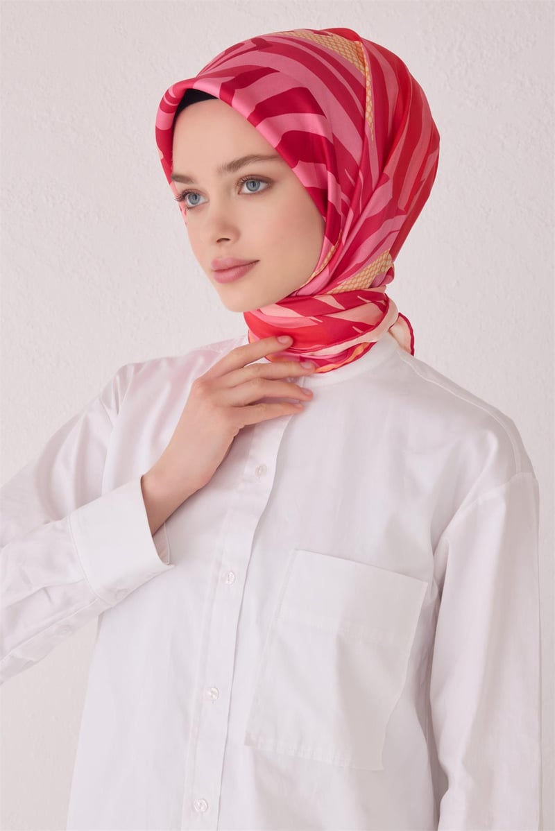 {URUNSEO_TITLE} | BELLI | BELLİ İPEK EŞARP | BELLİ SAF İPEK EŞARP 4047D (T) - 55