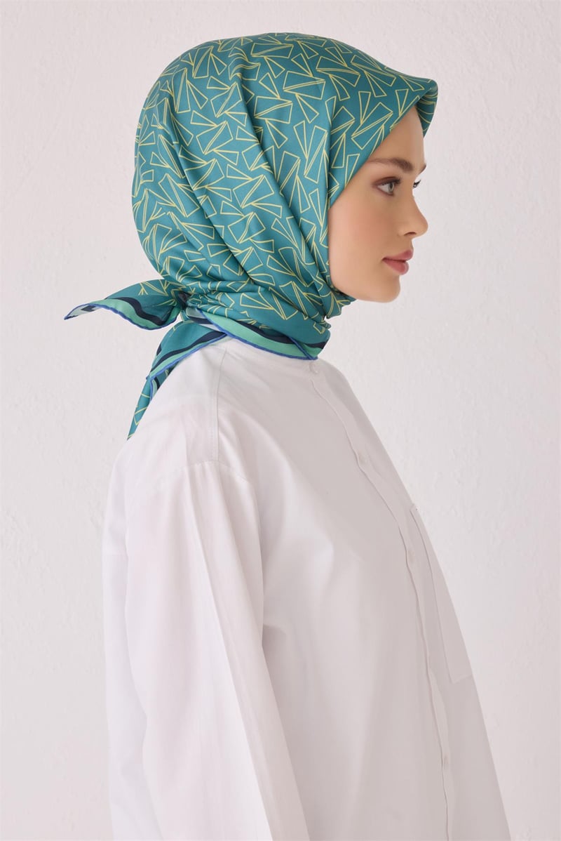 {URUNSEO_TITLE} | BELLI | BELLİ İPEK EŞARP | BELLİ SAF İPEK EŞARP 4060D (T) - 33