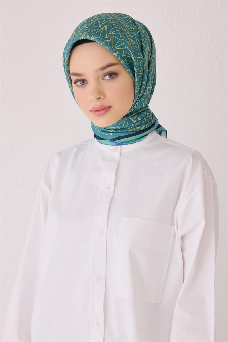 {URUNSEO_TITLE} | BELLI | BELLİ İPEK EŞARP | BELLİ SAF İPEK EŞARP 4060D (T) - 33