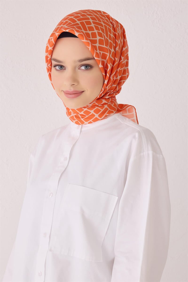{URUNSEO_TITLE} | BELLI | BELLİ İPEK EŞARP | BELLİ SAF İPEK EŞARP 4062D (T) - 32