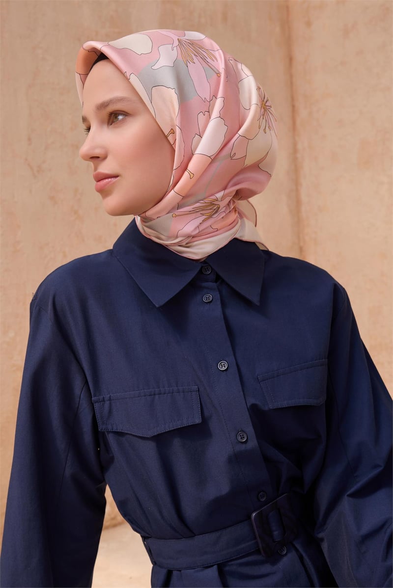 {URUNSEO_TITLE} | BELLI | BELLİ İPEK EŞARP | BELLİ ÇIÇEK DESEN İPEK EŞARP 4100D TWILL - 81