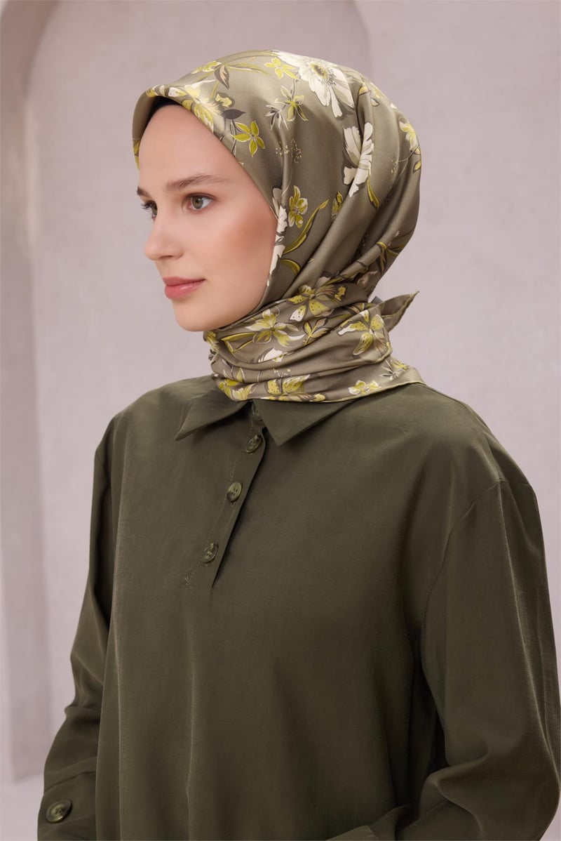 {URUNSEO_TITLE} | BELLI | BELLİ İPEK EŞARP | BELLİ ÇİÇEK DESEN İPEK EŞARP 4210D (TWILL) HAKİ - 87