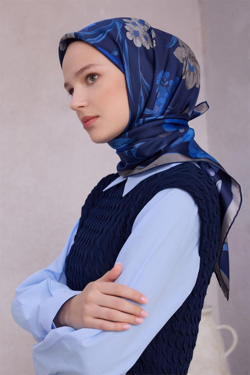 {URUNSEO_TITLE} | BELLI | BELLİ İPEK EŞARP | BELLİ ÇİÇEK DESEN İPEK EŞARP 4219D (TWILL) LACİVERT - 60
