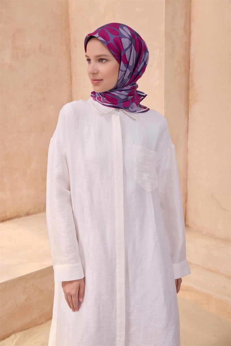 {URUNSEO_TITLE} | BELLI | BELLİ İPEK EŞARP | BELLİ ÇIÇEK DESENI İPEK EŞARP 4116D TWILL - 41